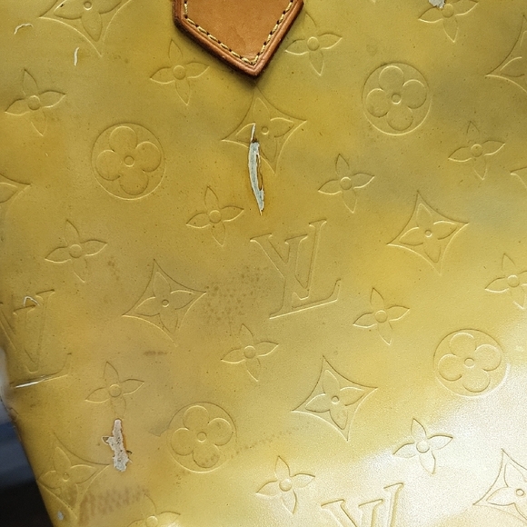 Louis Vuitton Shimmering Gold Tote with Tan Accents - Picture 14 of 16